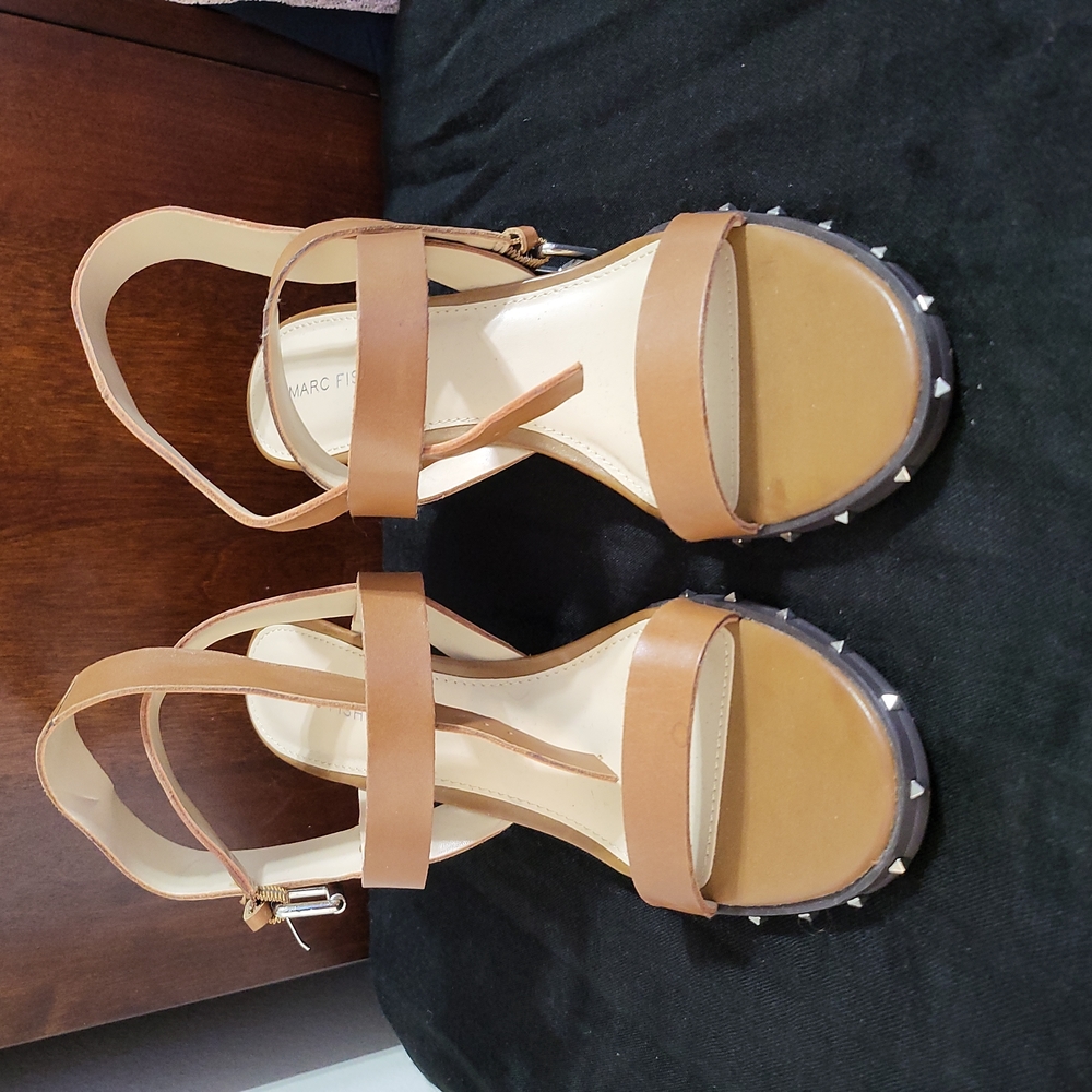 Luggage colored sandals